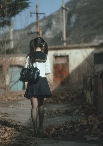 她在丈夫面前被耍了日剧_BD动漫在线观看