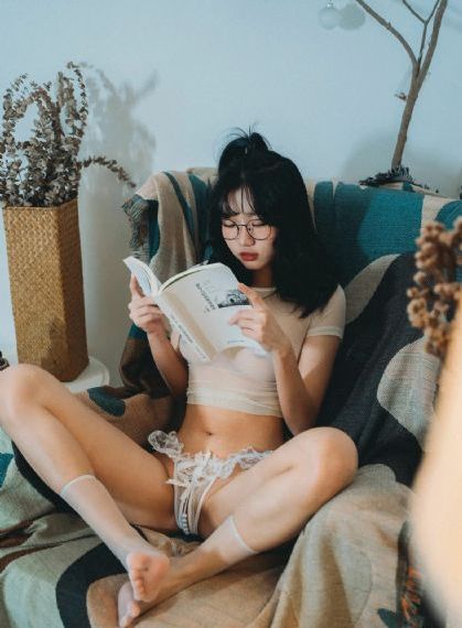 丰满饥渴难耐老女hd_高清无删减在线观看