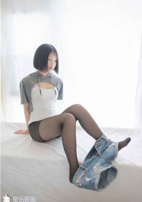 和领导一起三p娇妻_BD电影完整版